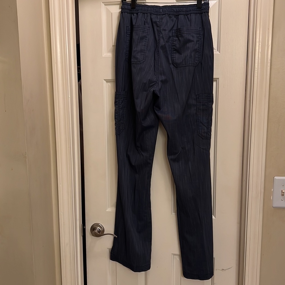 Dickies scrubs blue denim Large shirt and Medium/ Tall length pants - Picture 4 of 4